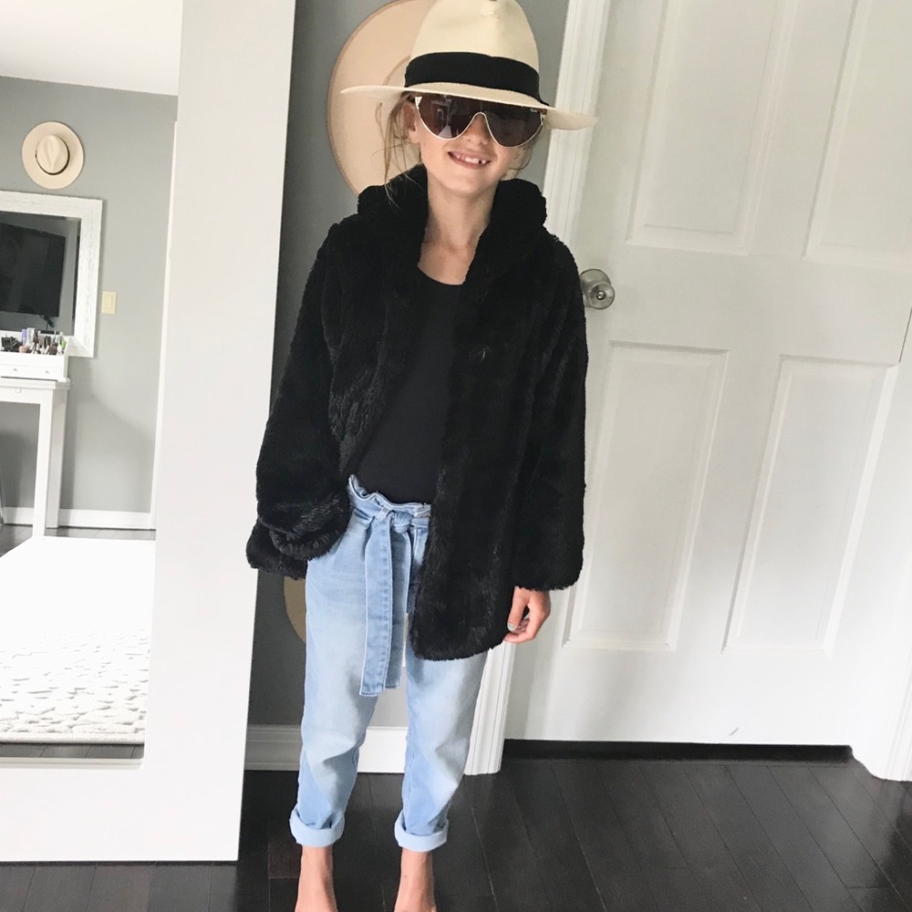 Girls Patagonia black faux fur coat size 8